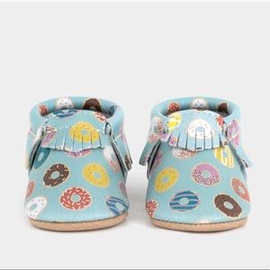 Freshly Picked Donut mocassin sz 6